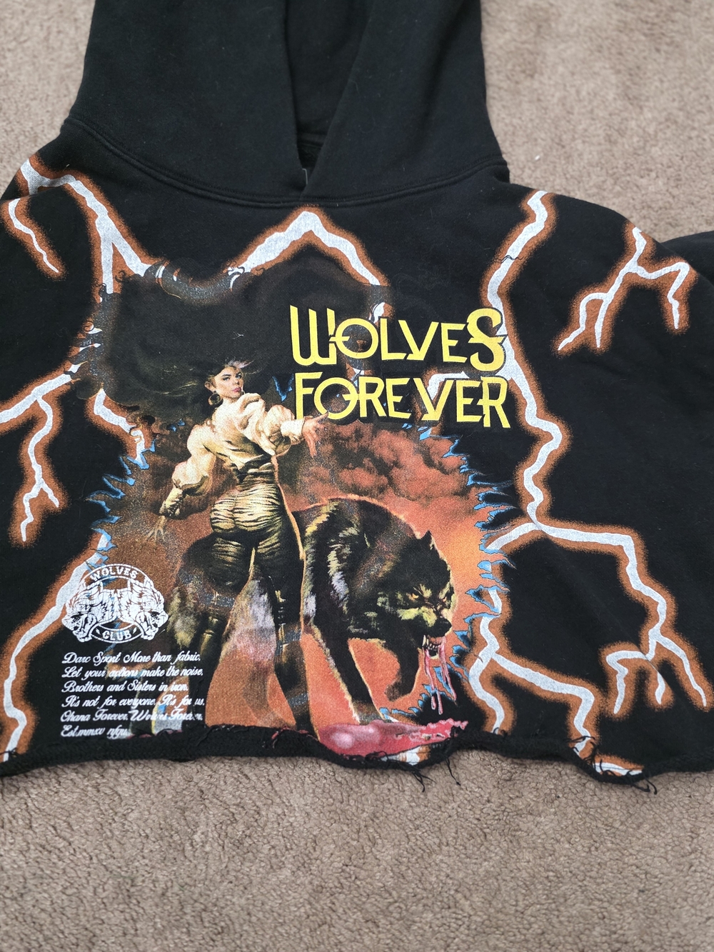 WOLVES Cropped Black Hoodie - Picture 3 of 3